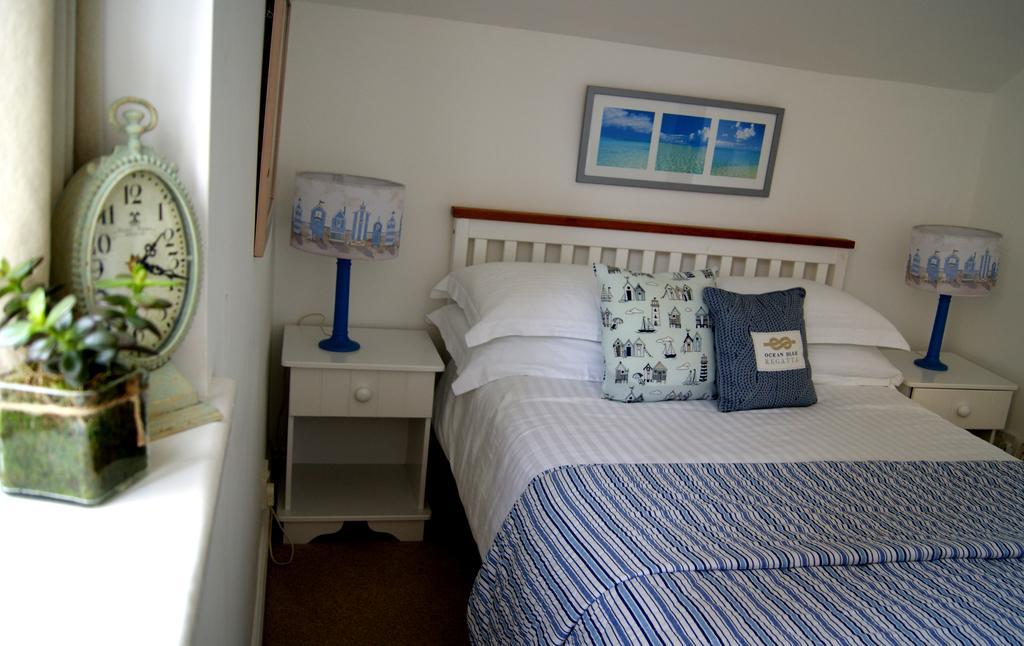 Sunset Guest House Hunstanton Dış mekan fotoğraf The bedroom at The Old Post Office